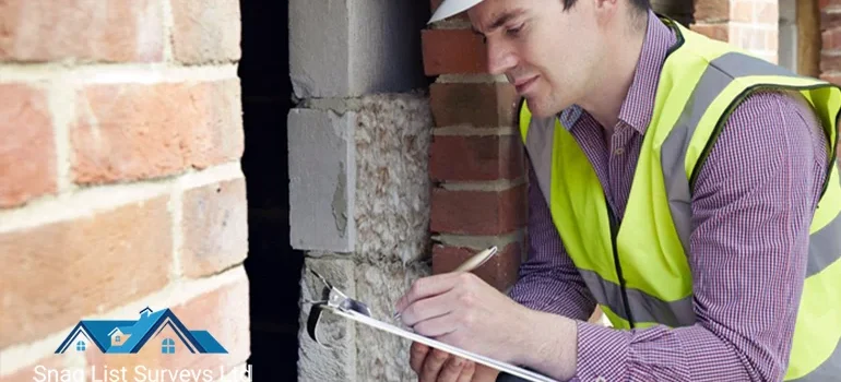 Property Surveyor in Dublin - Snag List Surveys team in Dublin doing a snag list